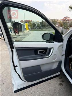 لاند روفر دسکوفری سبورت